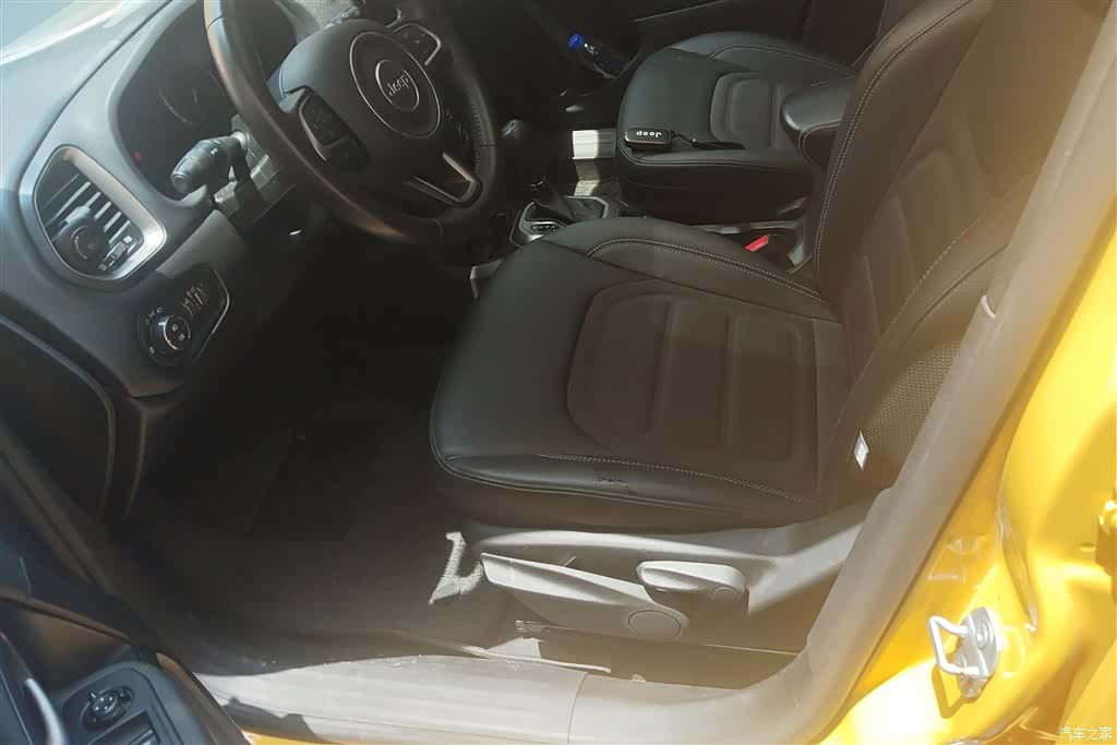 Jeep Renegade, 2021 9