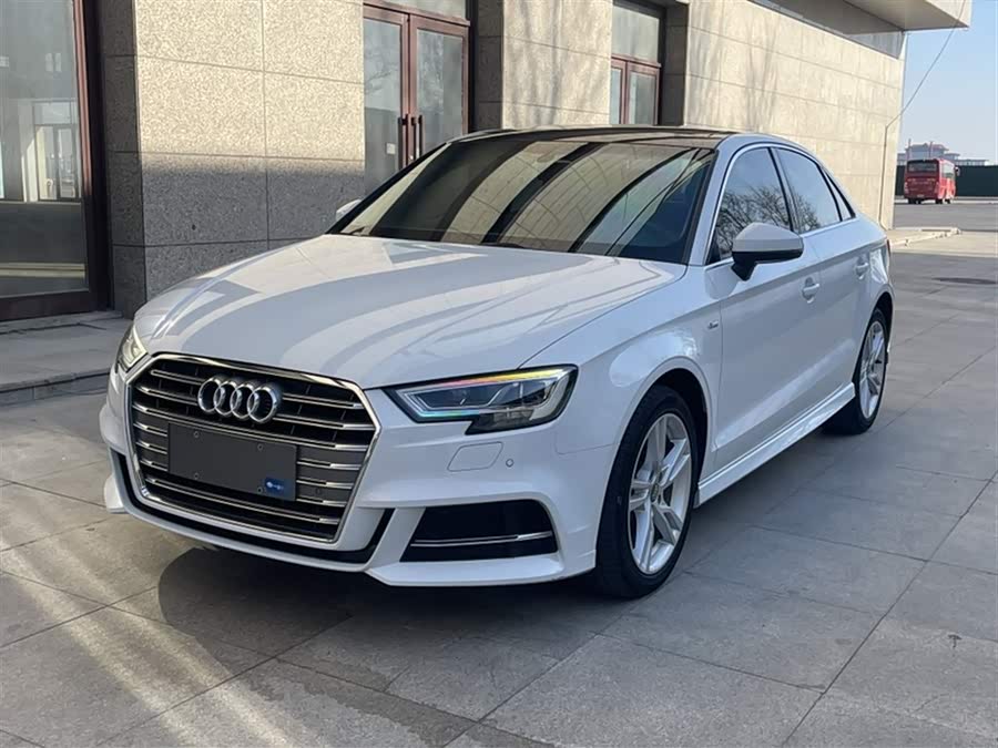 Audi A3 2020, фото 3