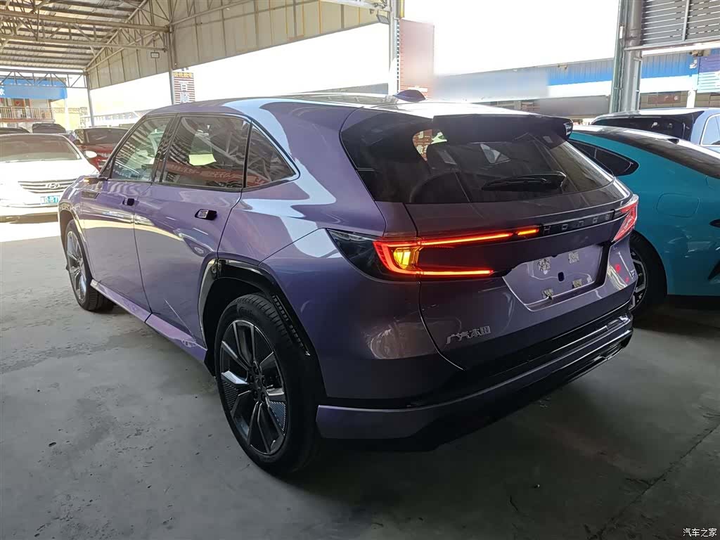 Honda P7, 2025 23