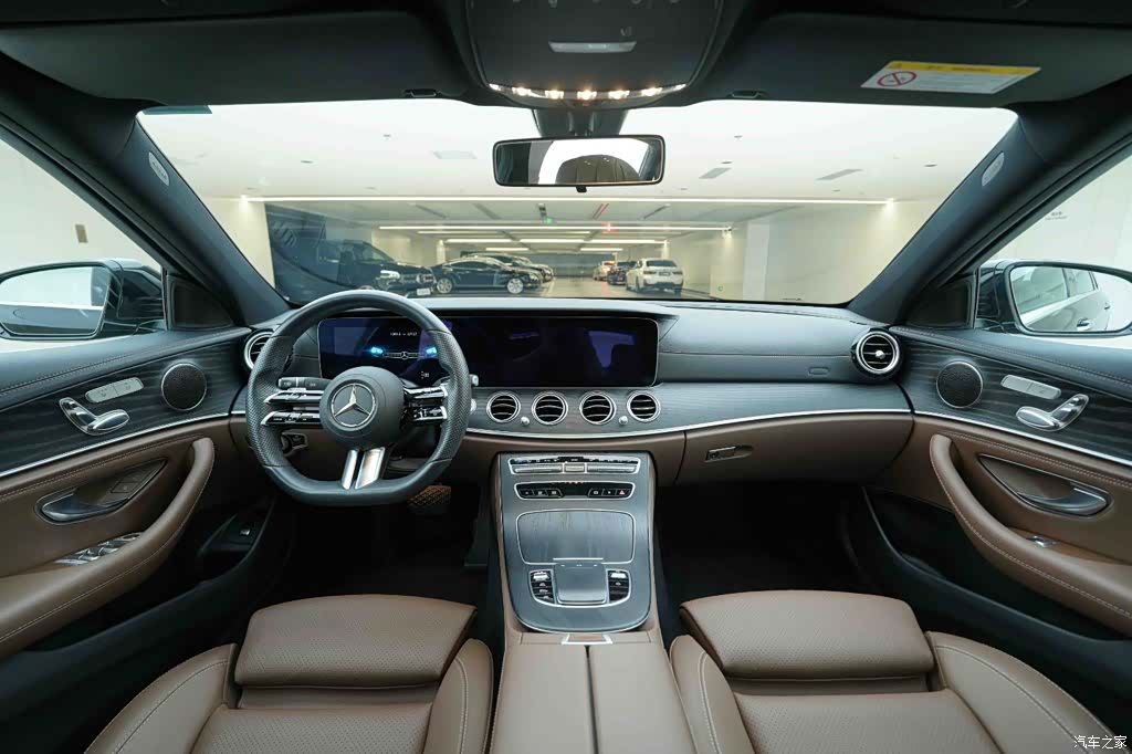 Mercedes-Benz E-Class, 2022 19