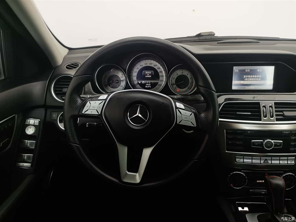Mercedes-Benz C-Class, 2013 11