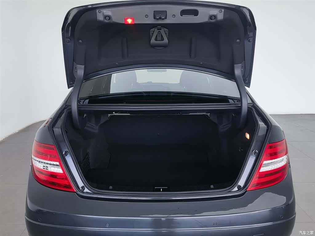 Mercedes-Benz C-Class, 2013 16