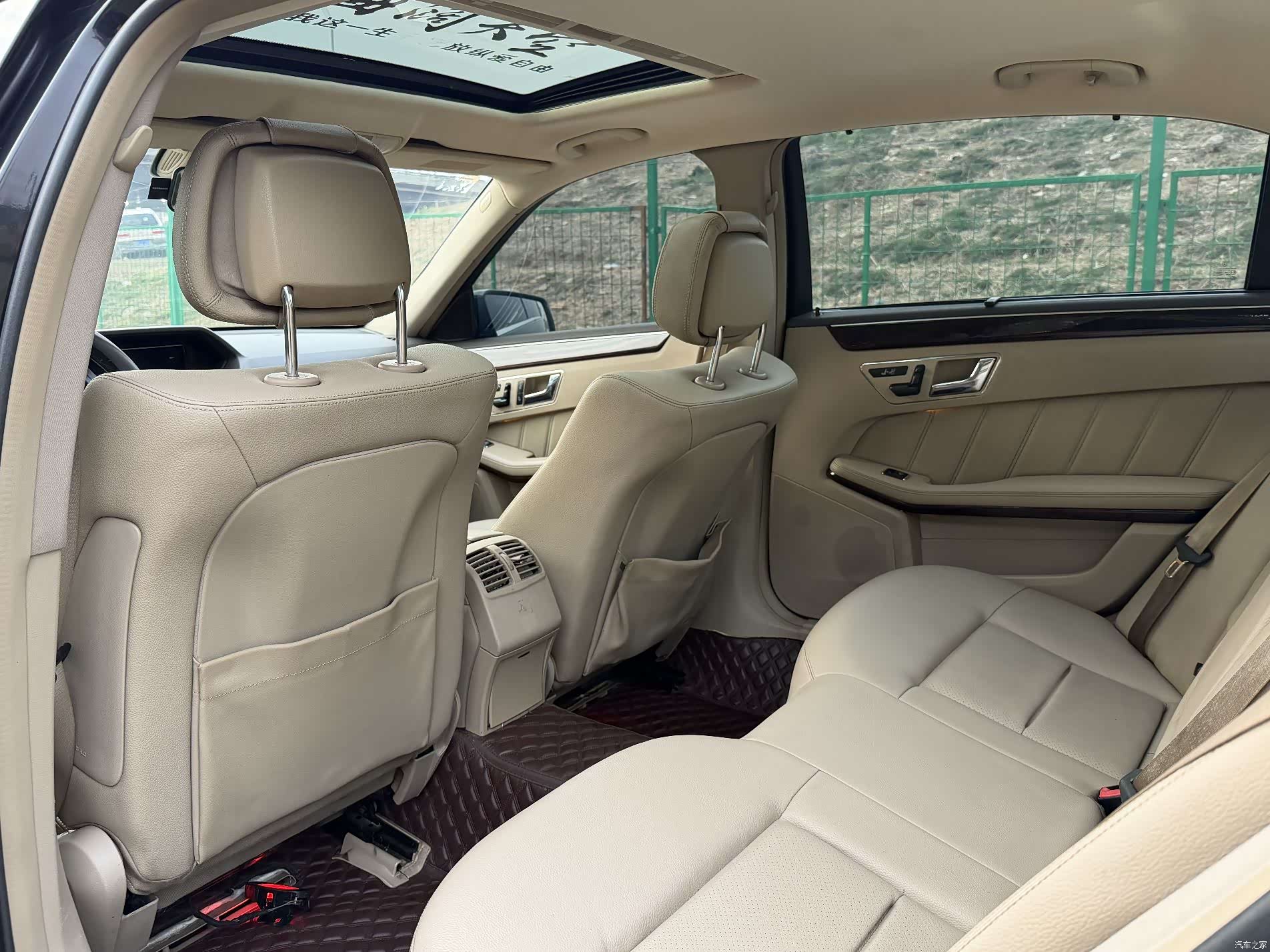 Mercedes-Benz E-Class, 2011 6