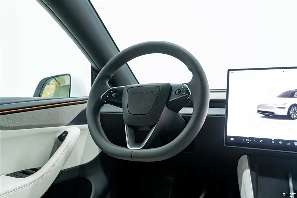Tesla Model Y, 2025 20