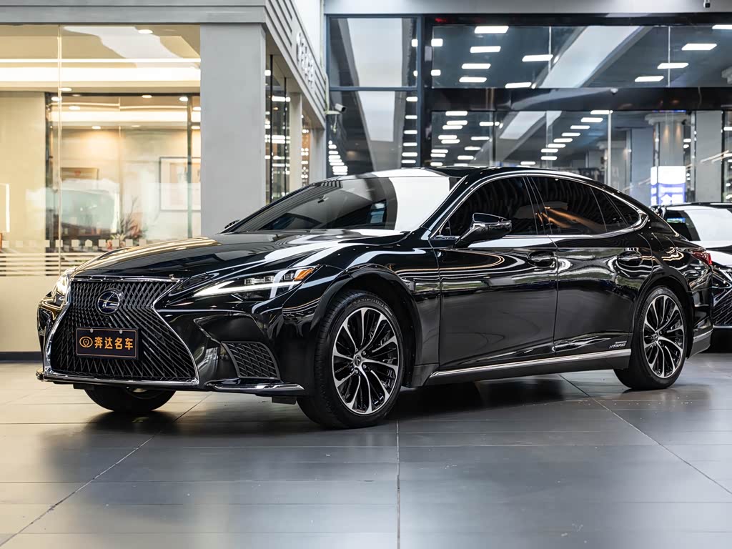 Lexus LS