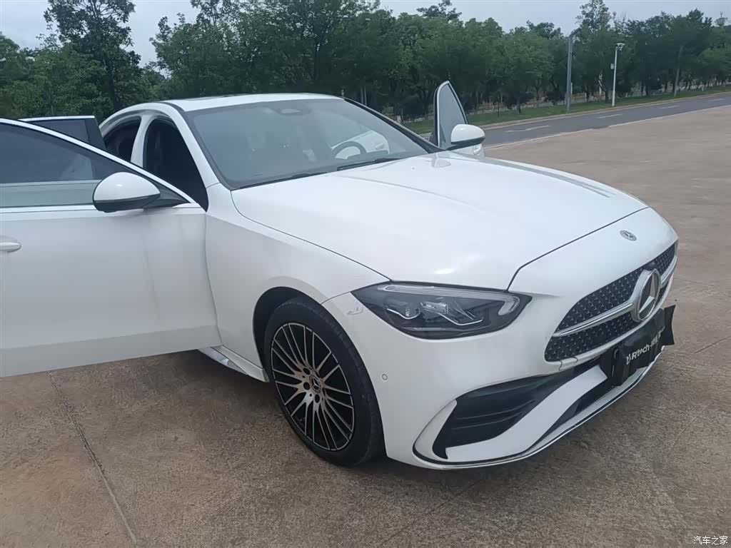 Mercedes-Benz C-Class, 2023 4