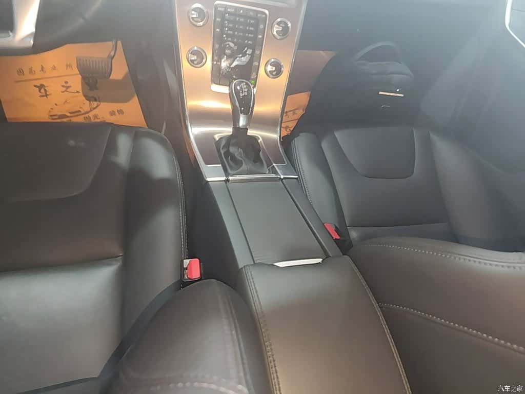 Volvo XC60, 2017 14
