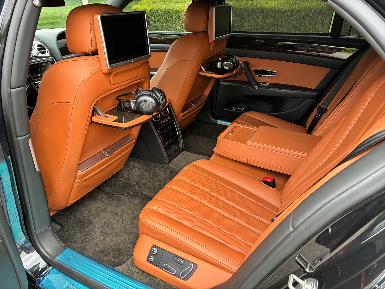 Bentley Flying Spur, 2013 16