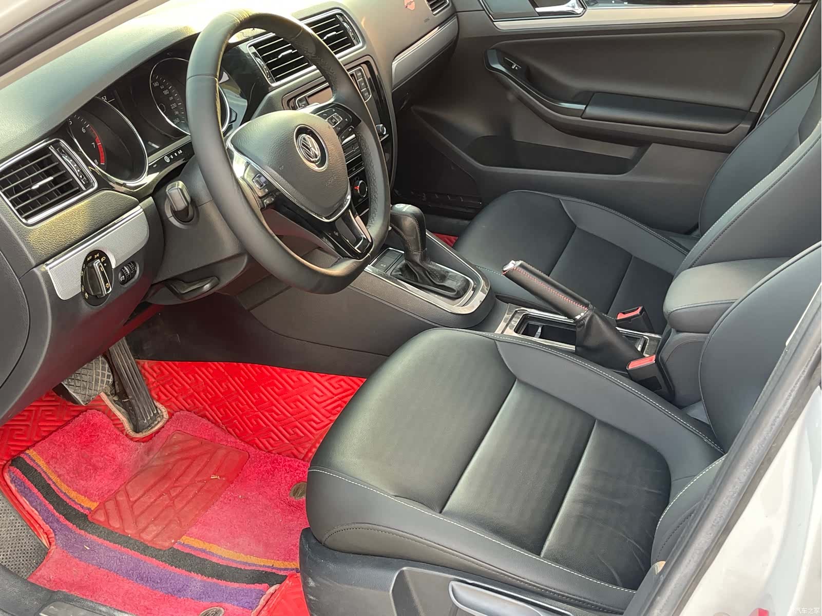 Volkswagen Sagitar, 2019 4