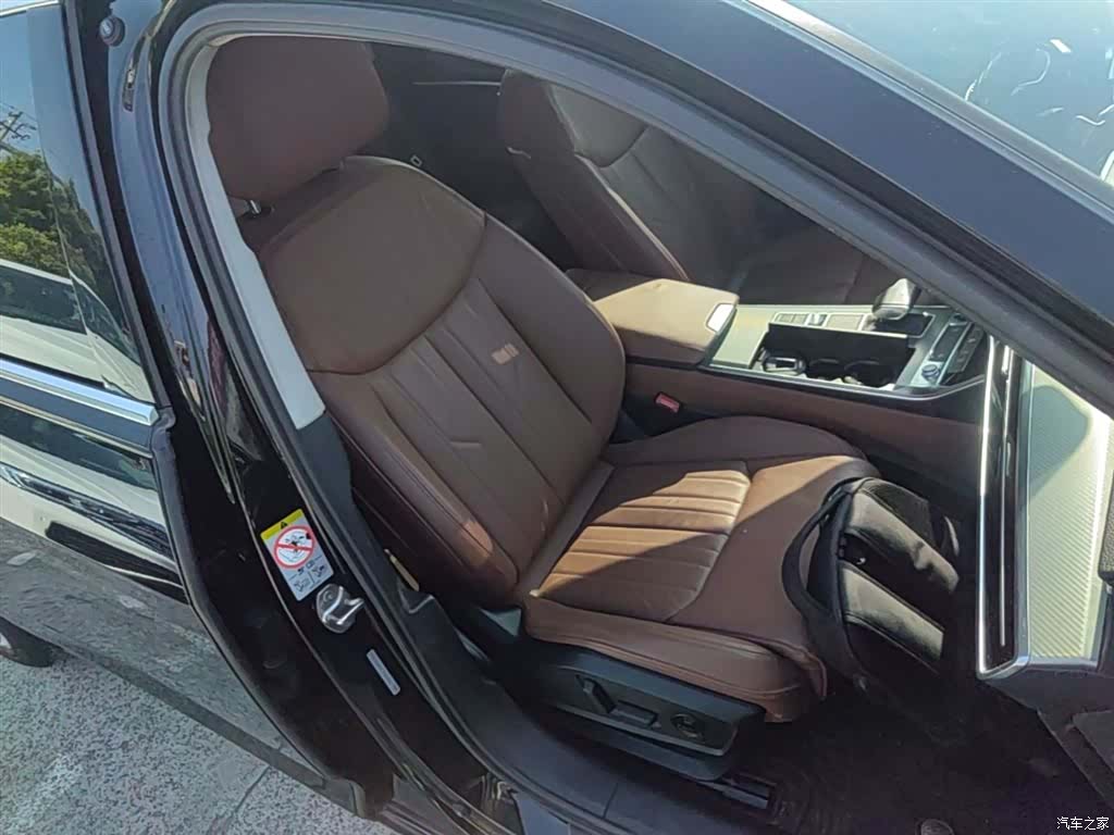 Audi A6L, 2020 25