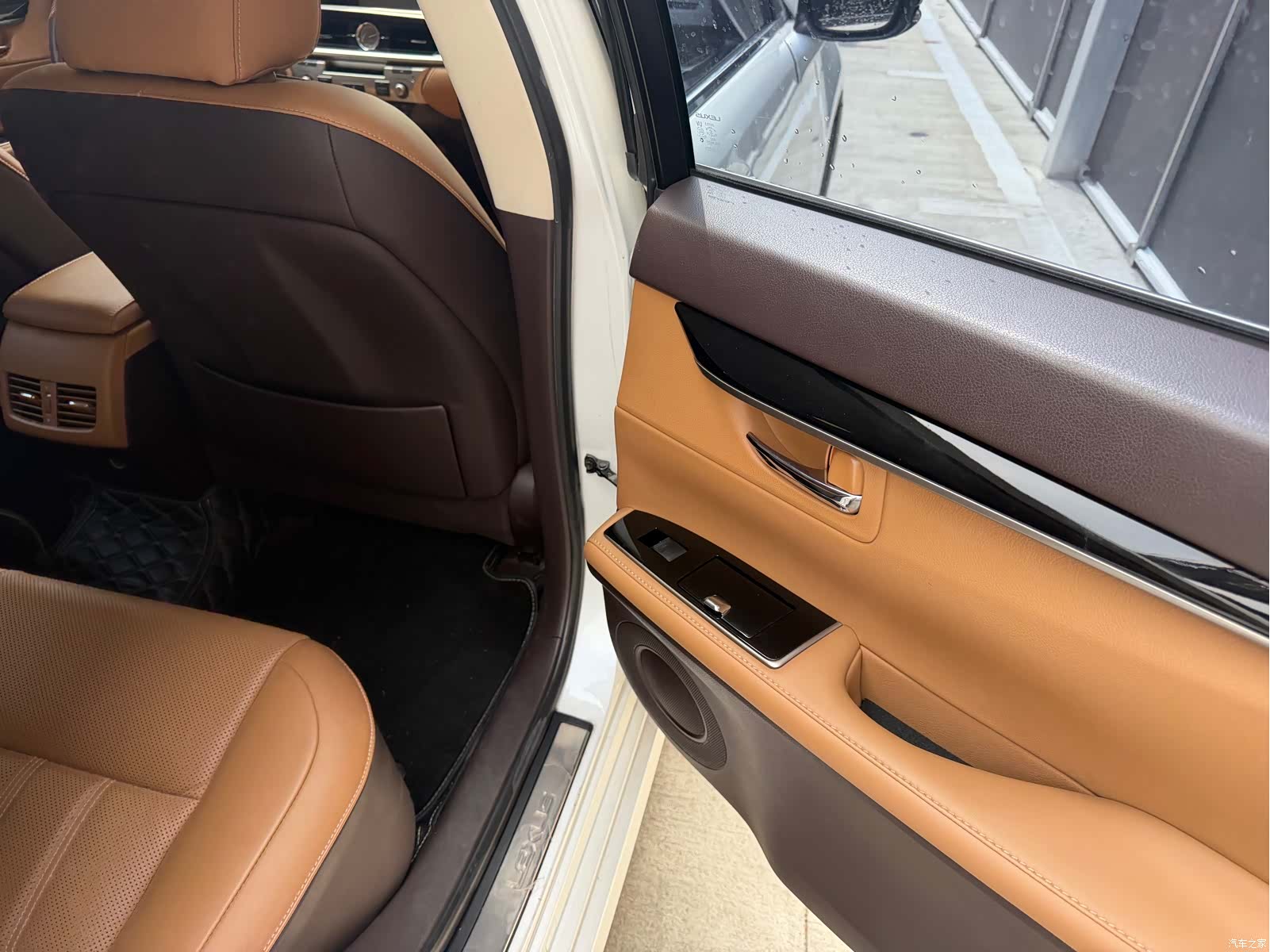 Lexus ES, 2015 10