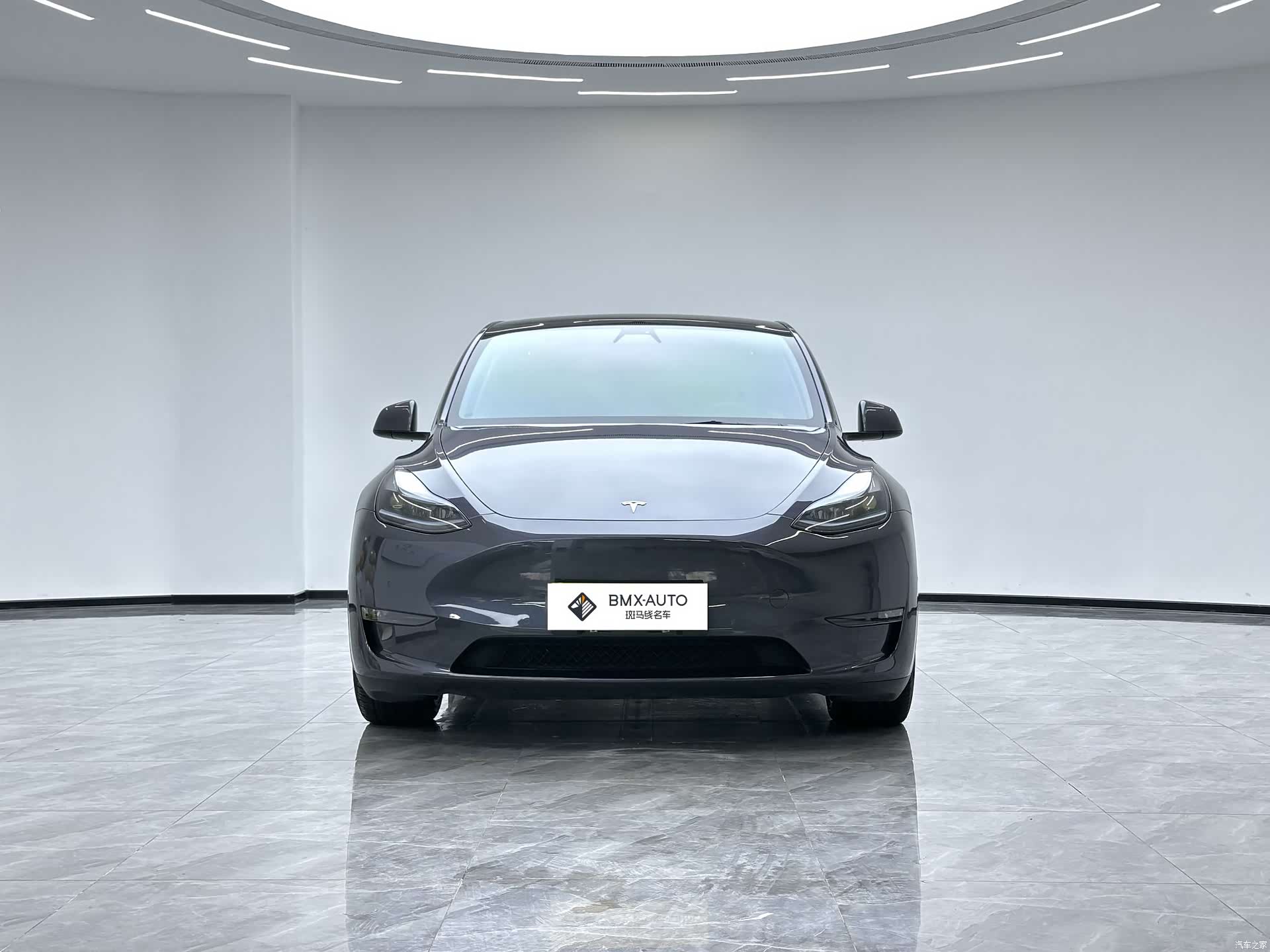 Tesla Model Y, 2023 все фото