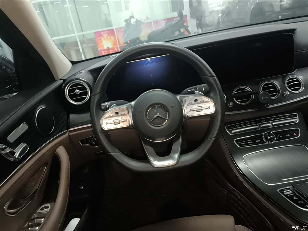 Mercedes-Benz E-Class, 2019 11
