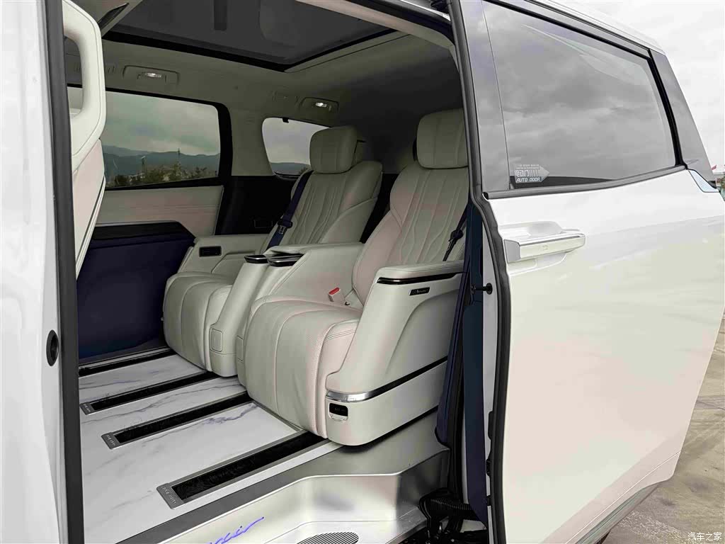 Buick Century, 2024 11