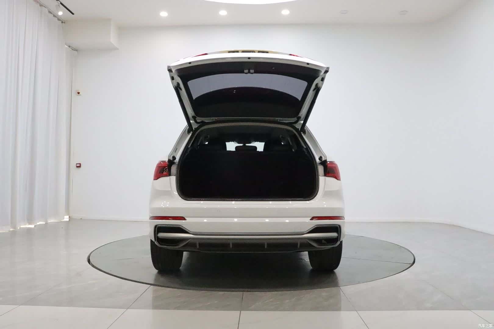 Audi Q3, 2021 9