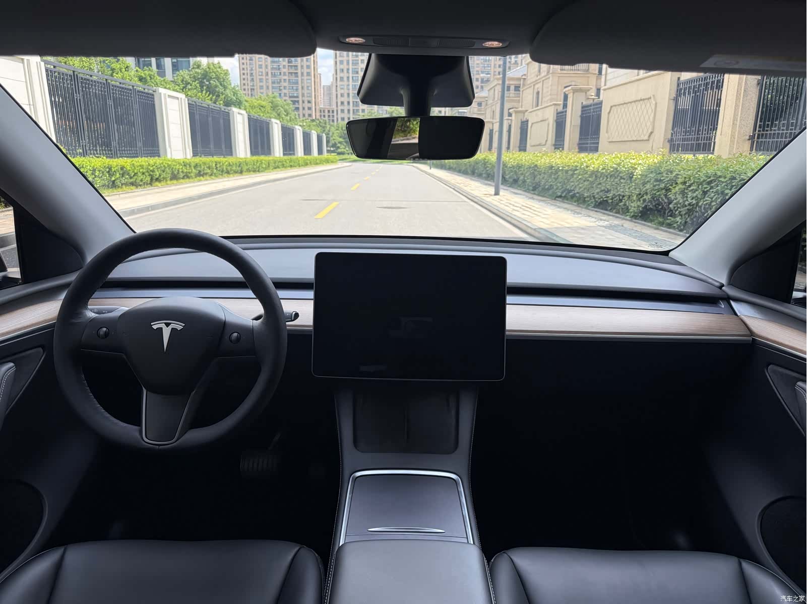 Tesla Model Y, 2021 11