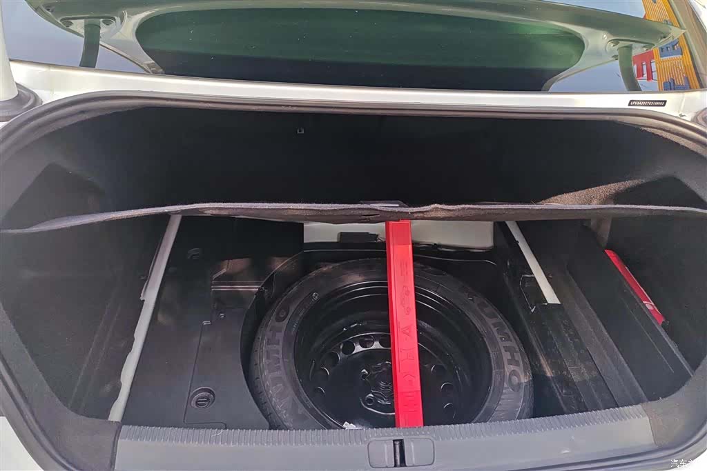 Volkswagen Magotan, 2015 4