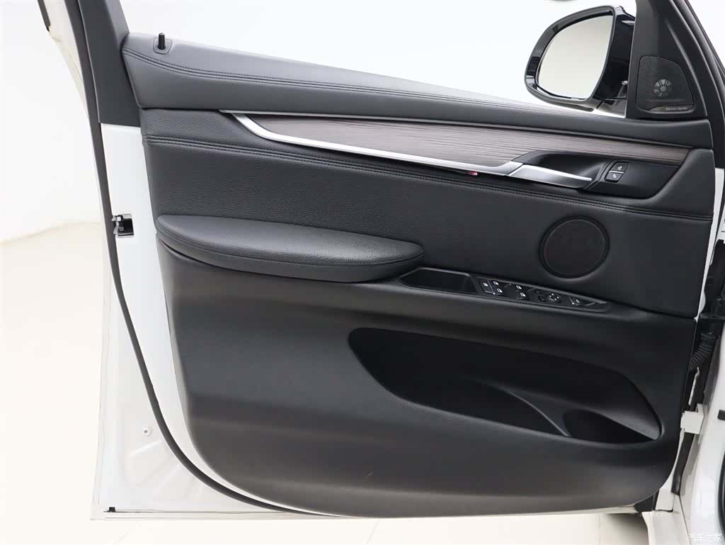 BMW X6, 2016 6