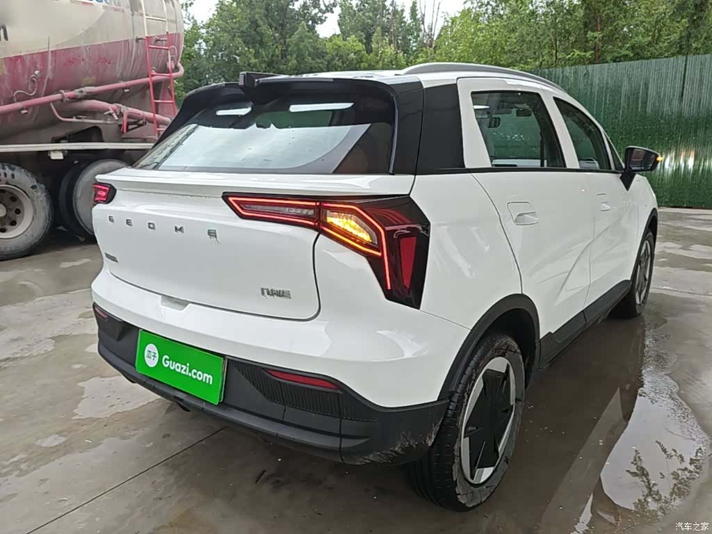 Geely E, 2024 все фото