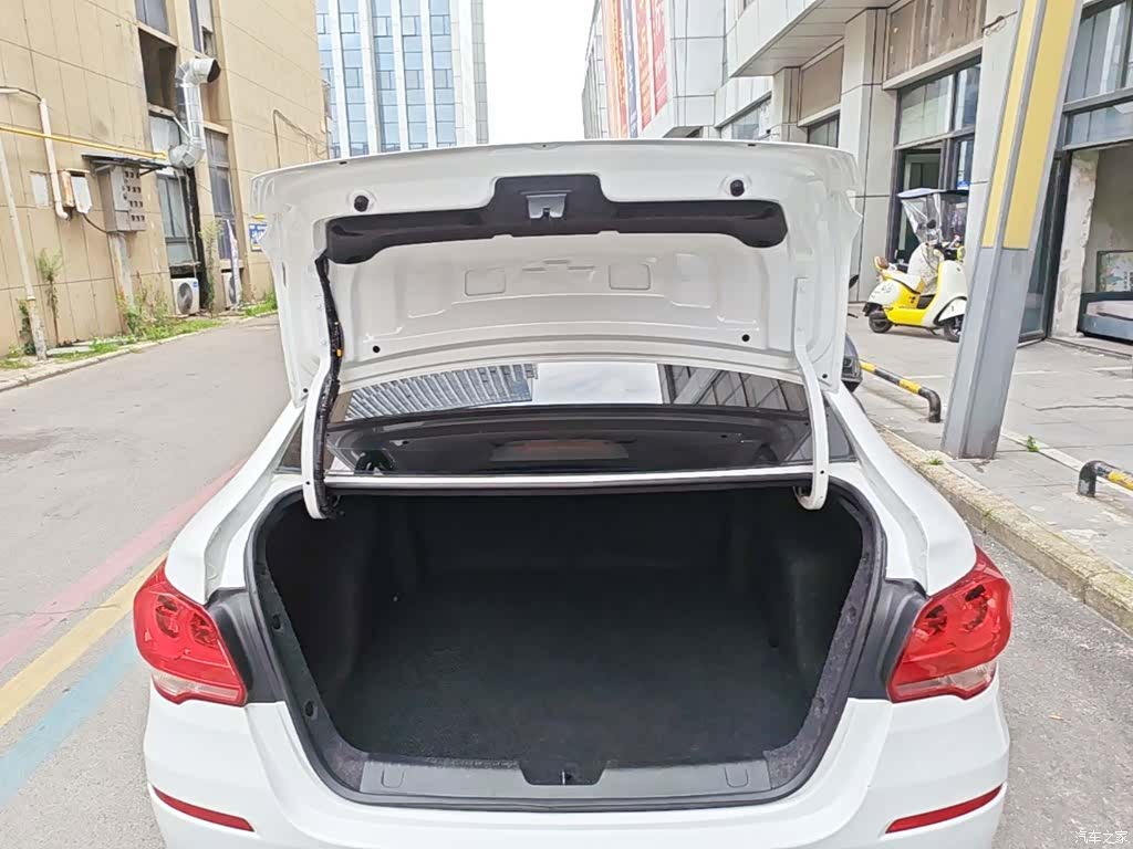 Chevrolet 320, 2019 19