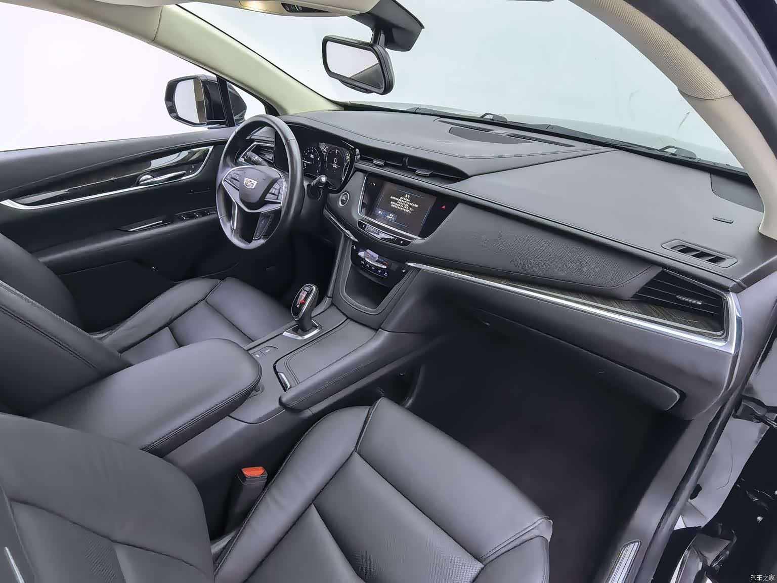 Cadillac XT5, 2017 11