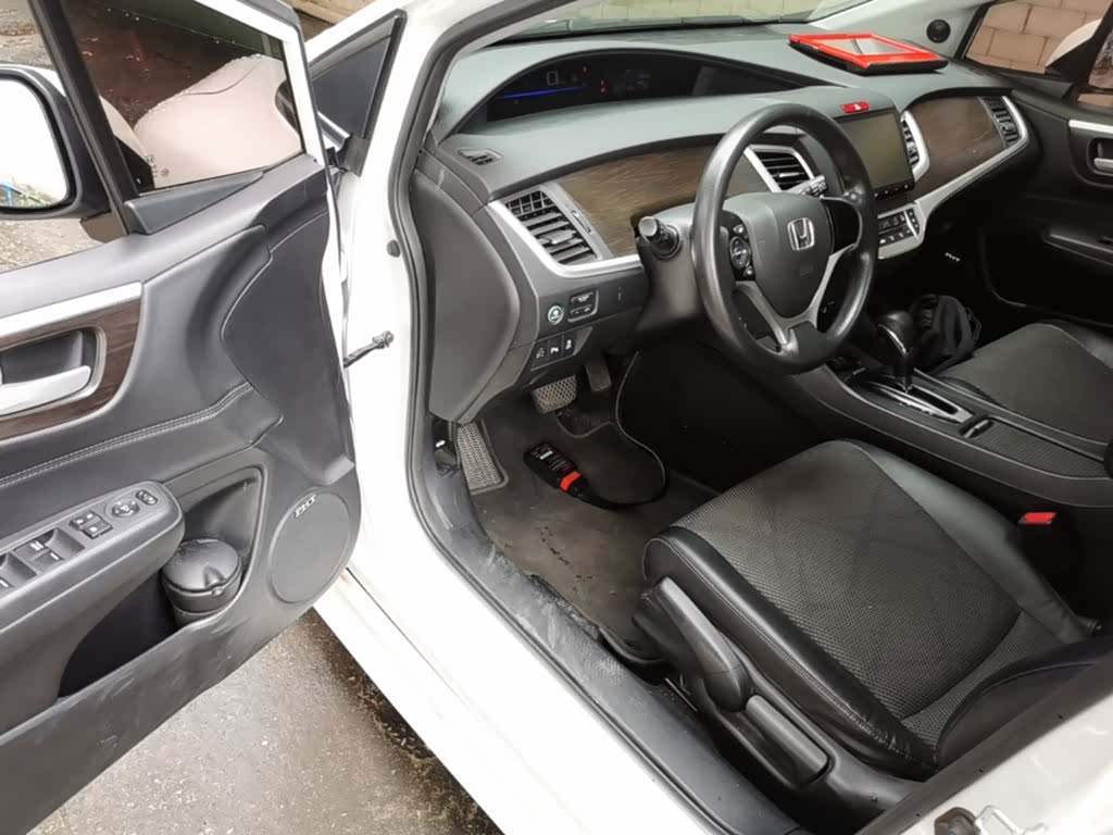 Honda Jade, 2016 16