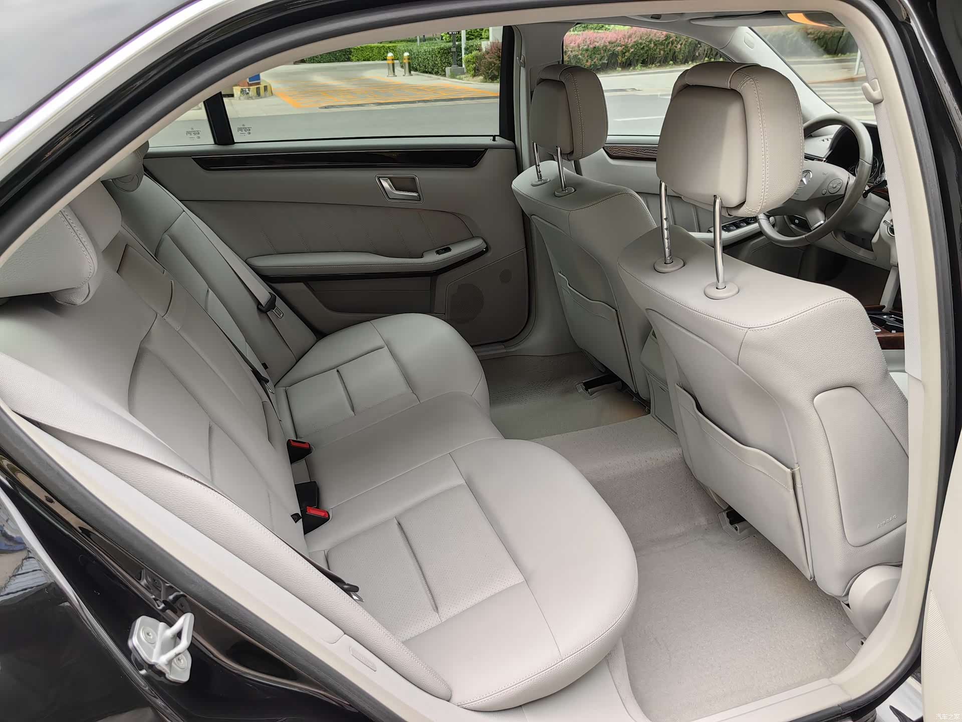 Mercedes-Benz E-Class, 2012 15