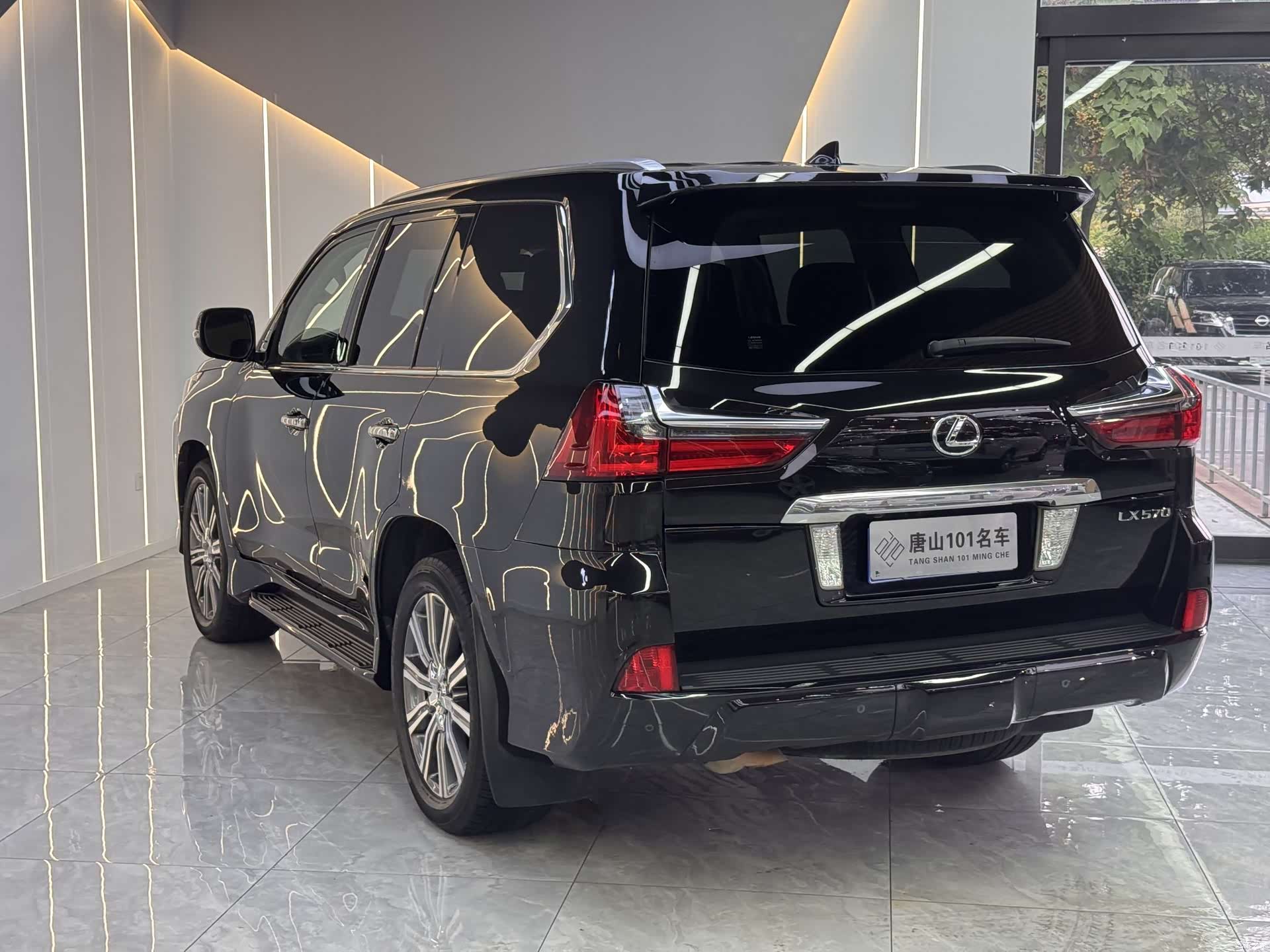 Lexus LX, 2018 9