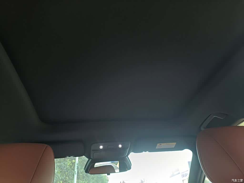 Wuling Starlight, 2025 18