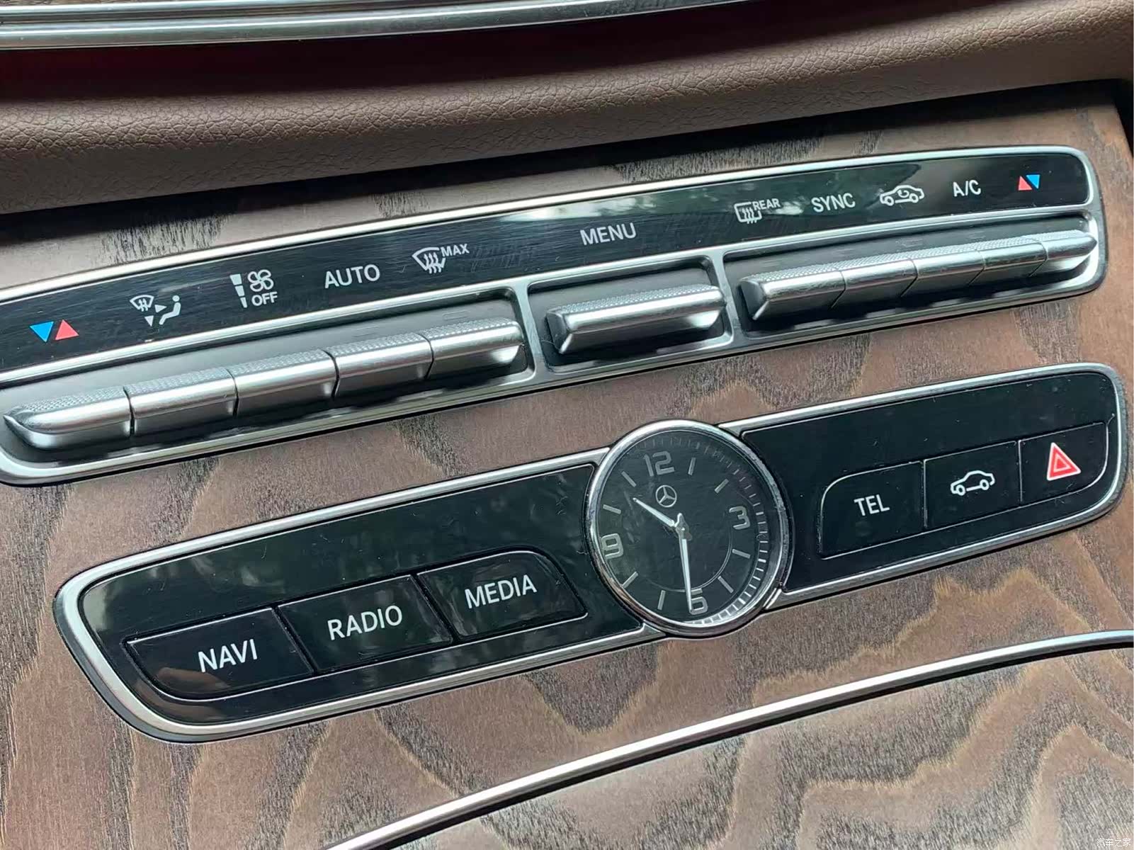 Mercedes-Benz E-Class, 2019 16