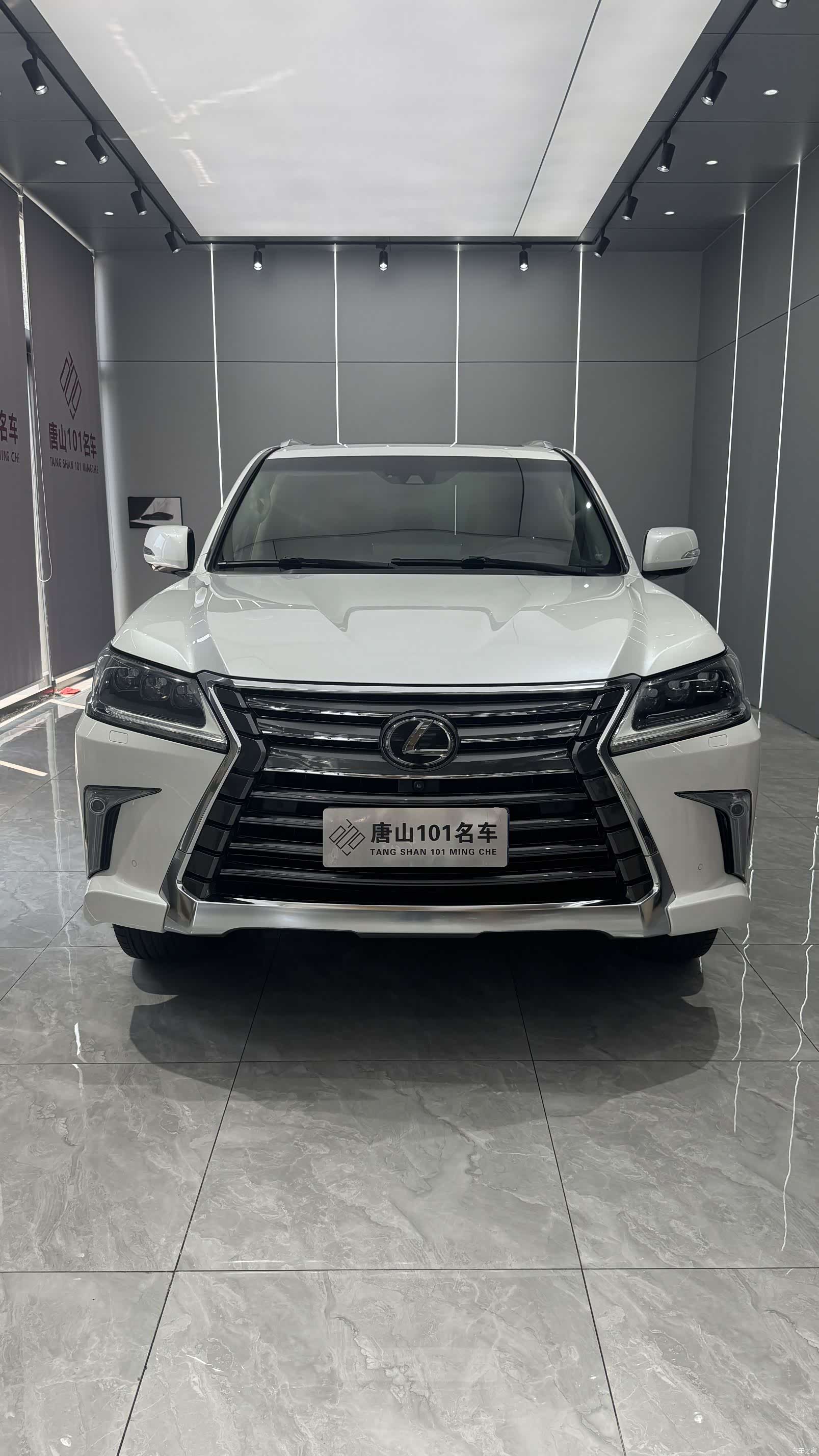 Lexus LX, 2018 2