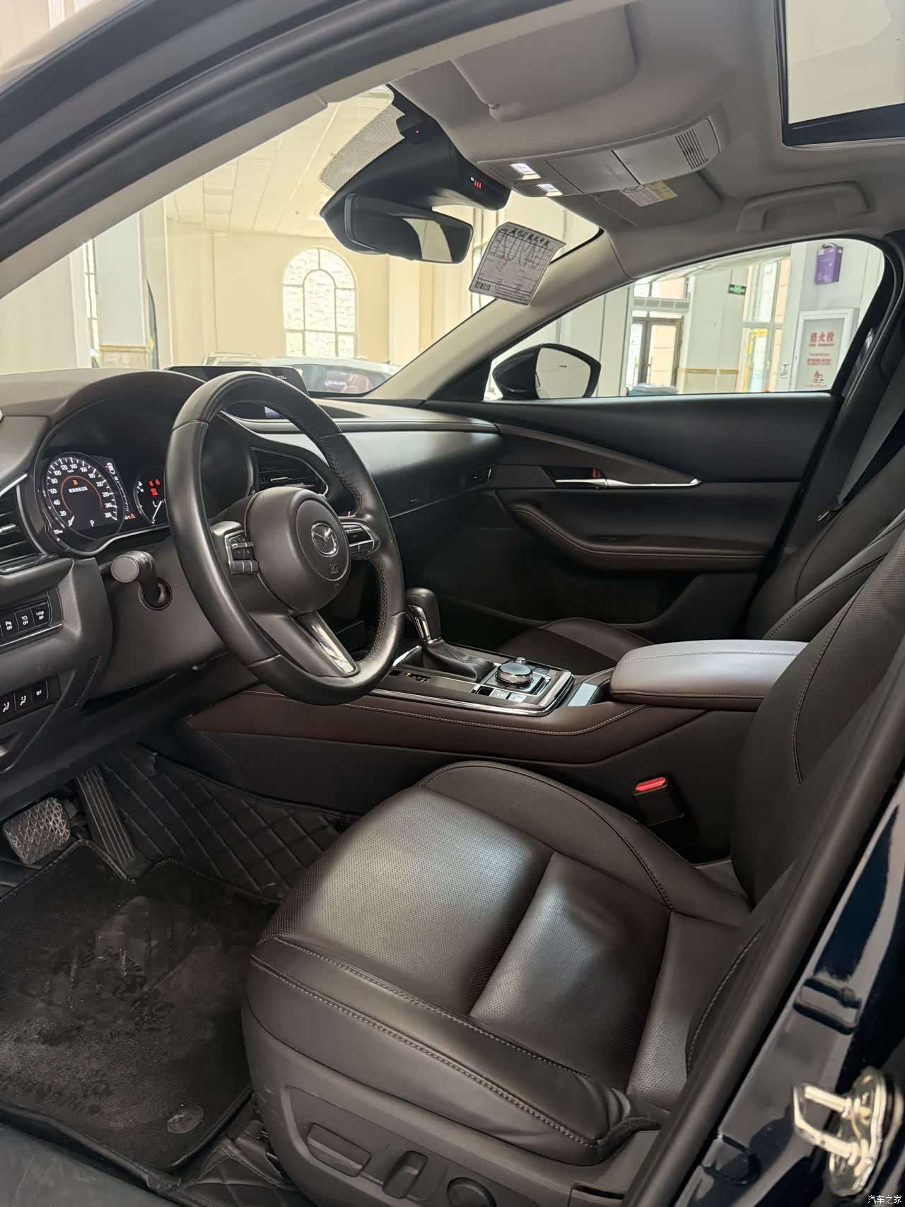 Mazda CX-30, 2022 7