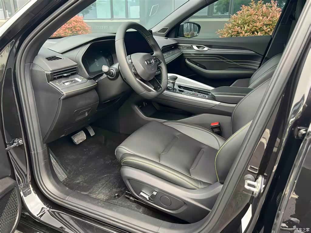 Geely Preface, 2023 4