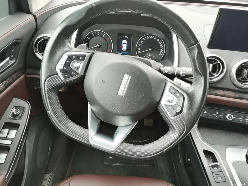 WEY VV5, 2019 11