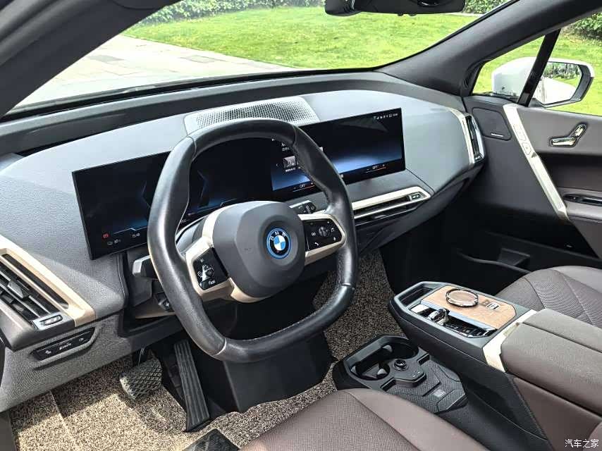 BMW iX, 2022 все фото