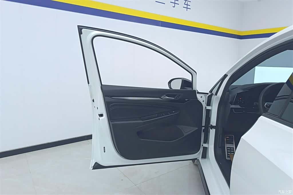 Volkswagen Golf, 2024 7