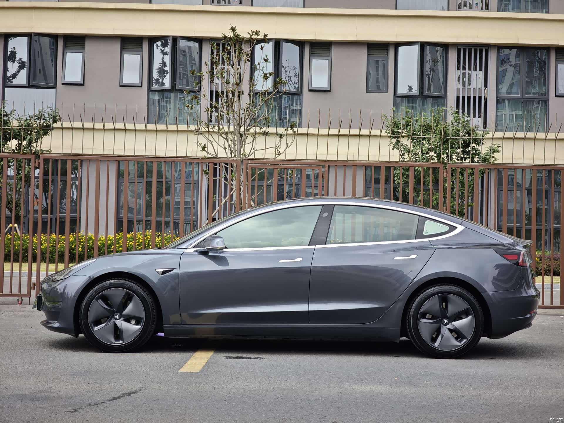 Tesla Model 3, 2019 2