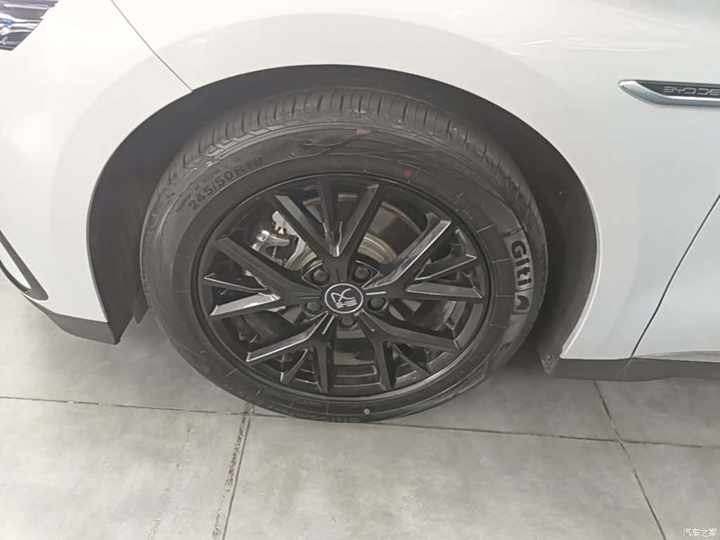 BYD Han, 2025 23