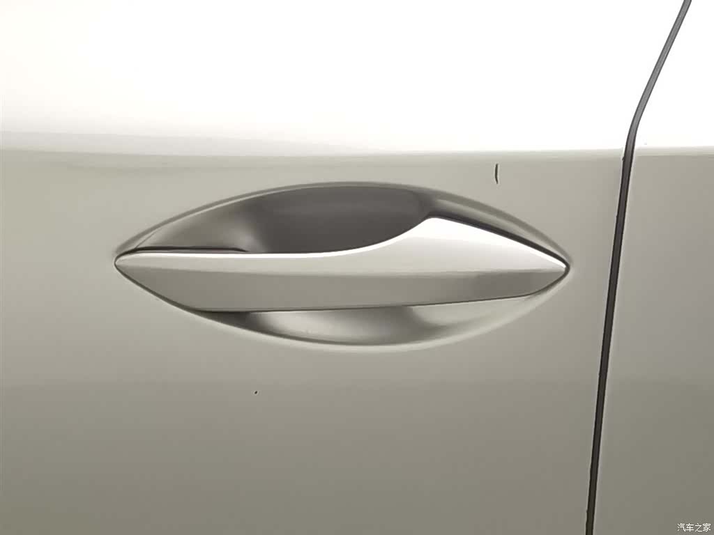 Lexus NX, 2016 18