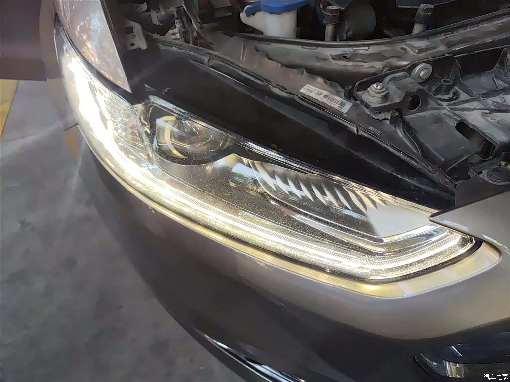 Ford Mondeo, 2015 13