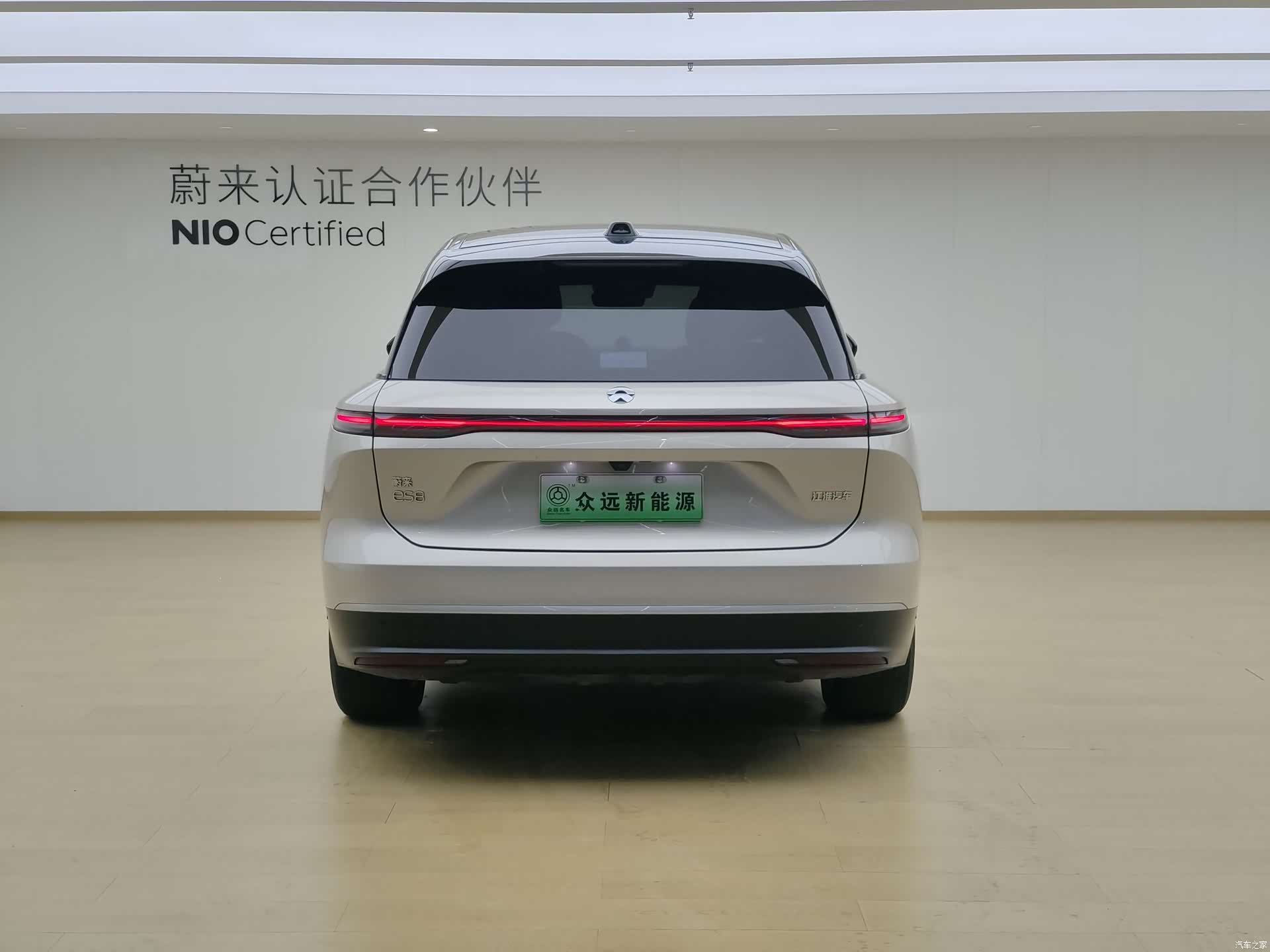 NIO ES8, 2024 9