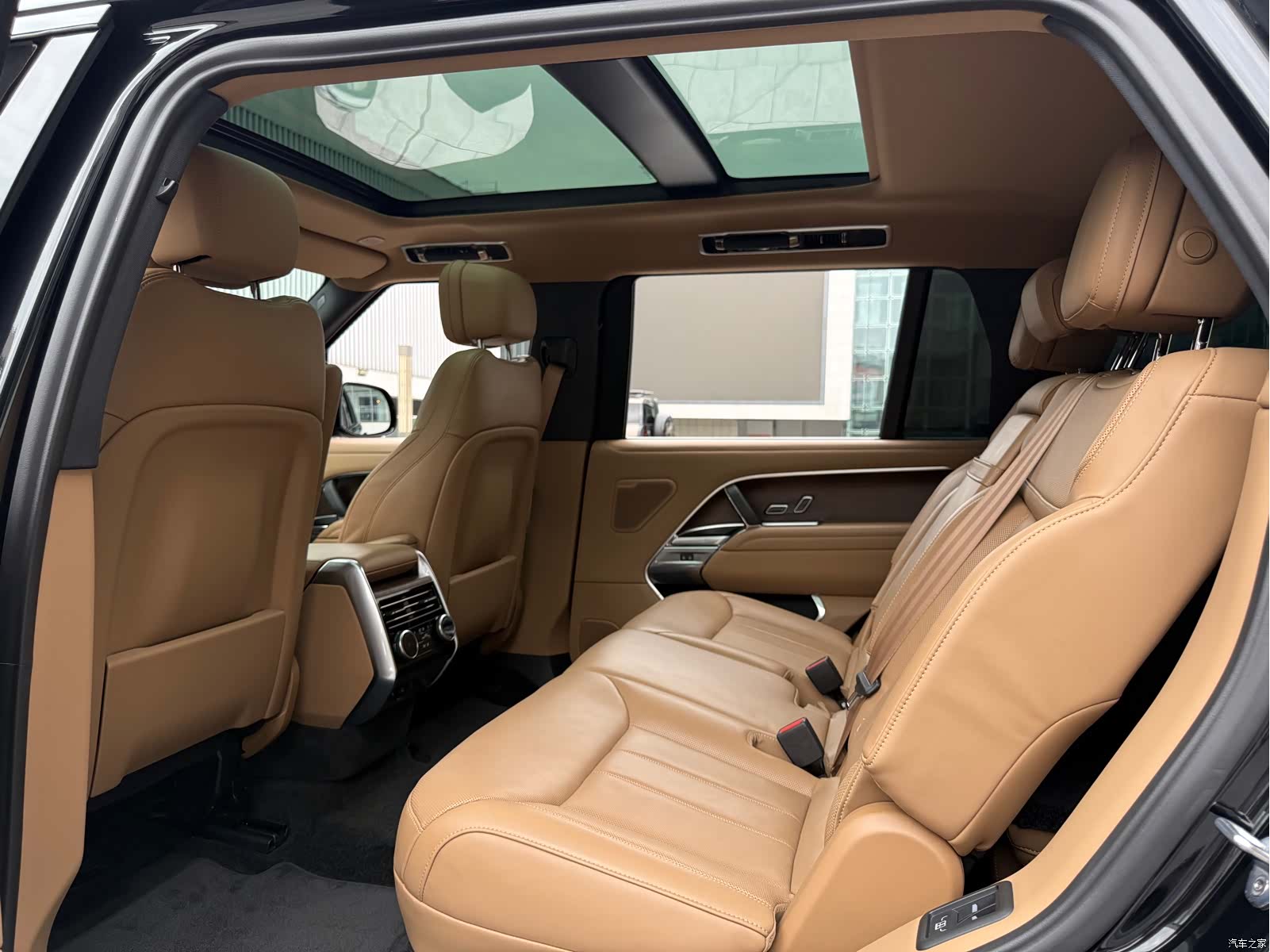 Land Rover Range Rover, 2023 22