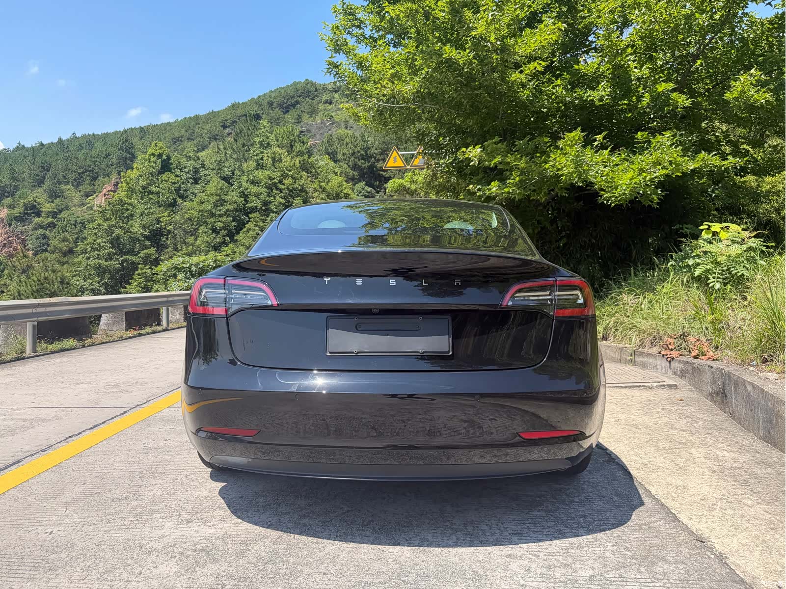 Tesla Model 3, 2020 14