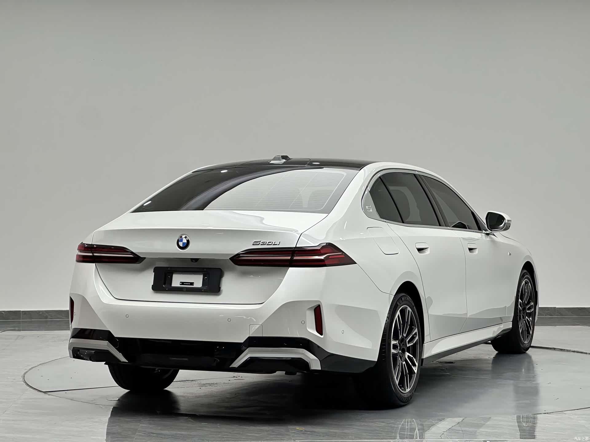BMW 5 Series, 2025 8
