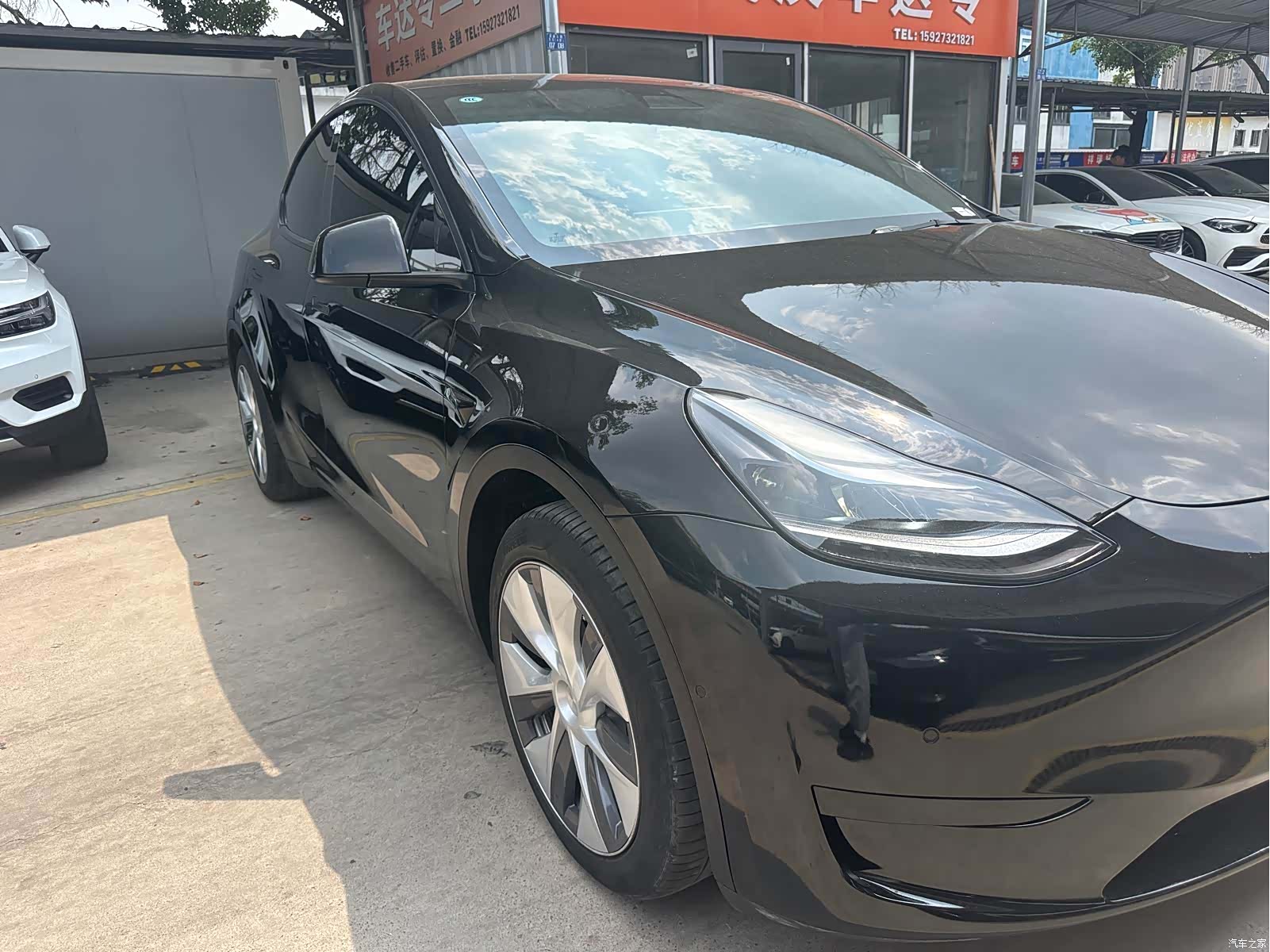 Tesla Model Y, 2023 2