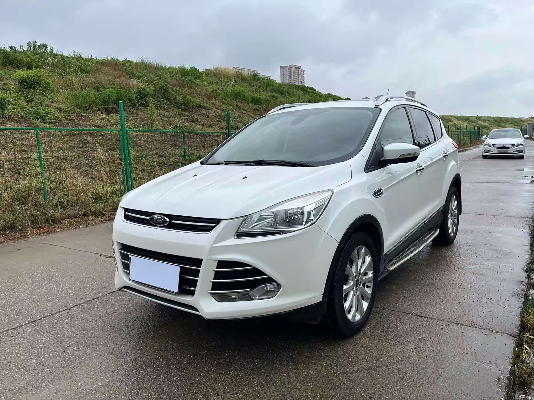 Ford Kuga, 2015 3