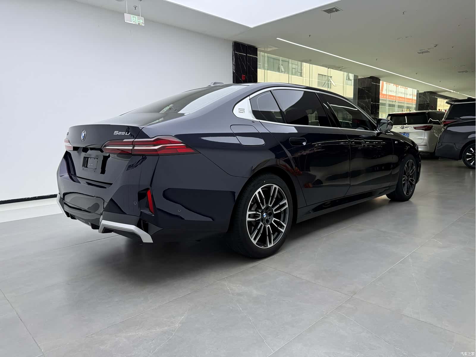 BMW 5 Series, 2024 17