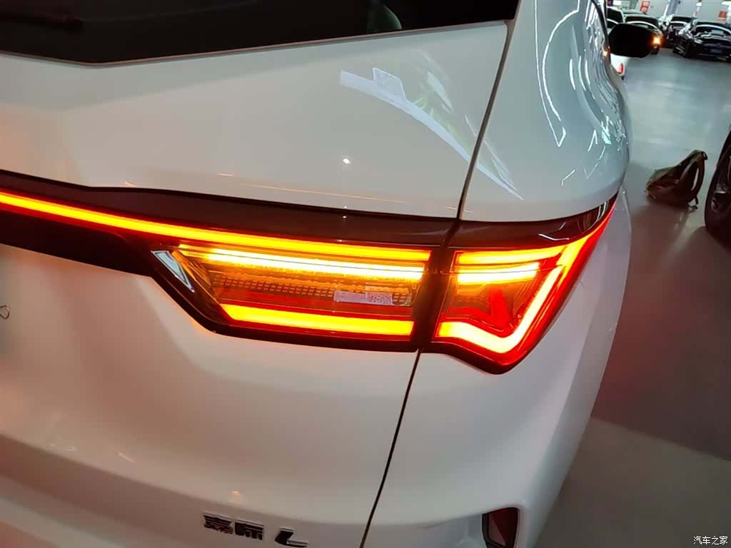 Geely Jiaji, 2023 8