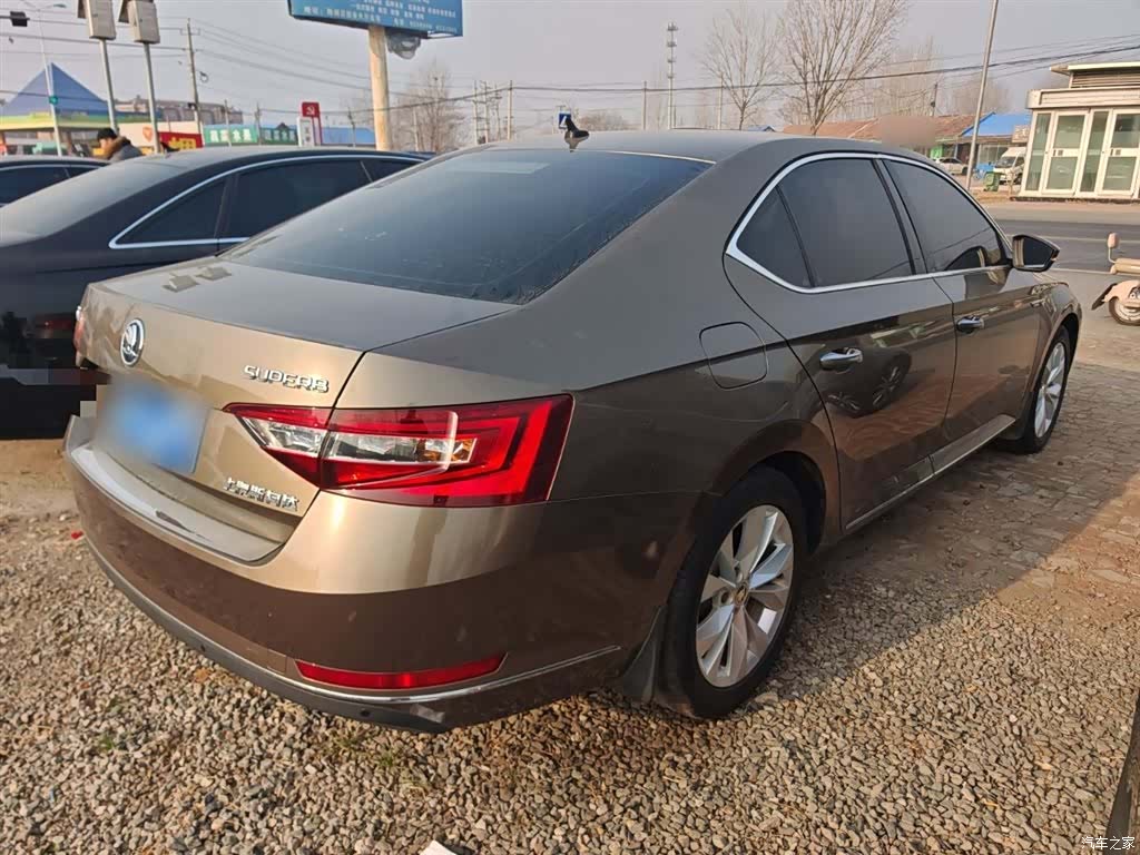 Skoda Superb, 2018 7