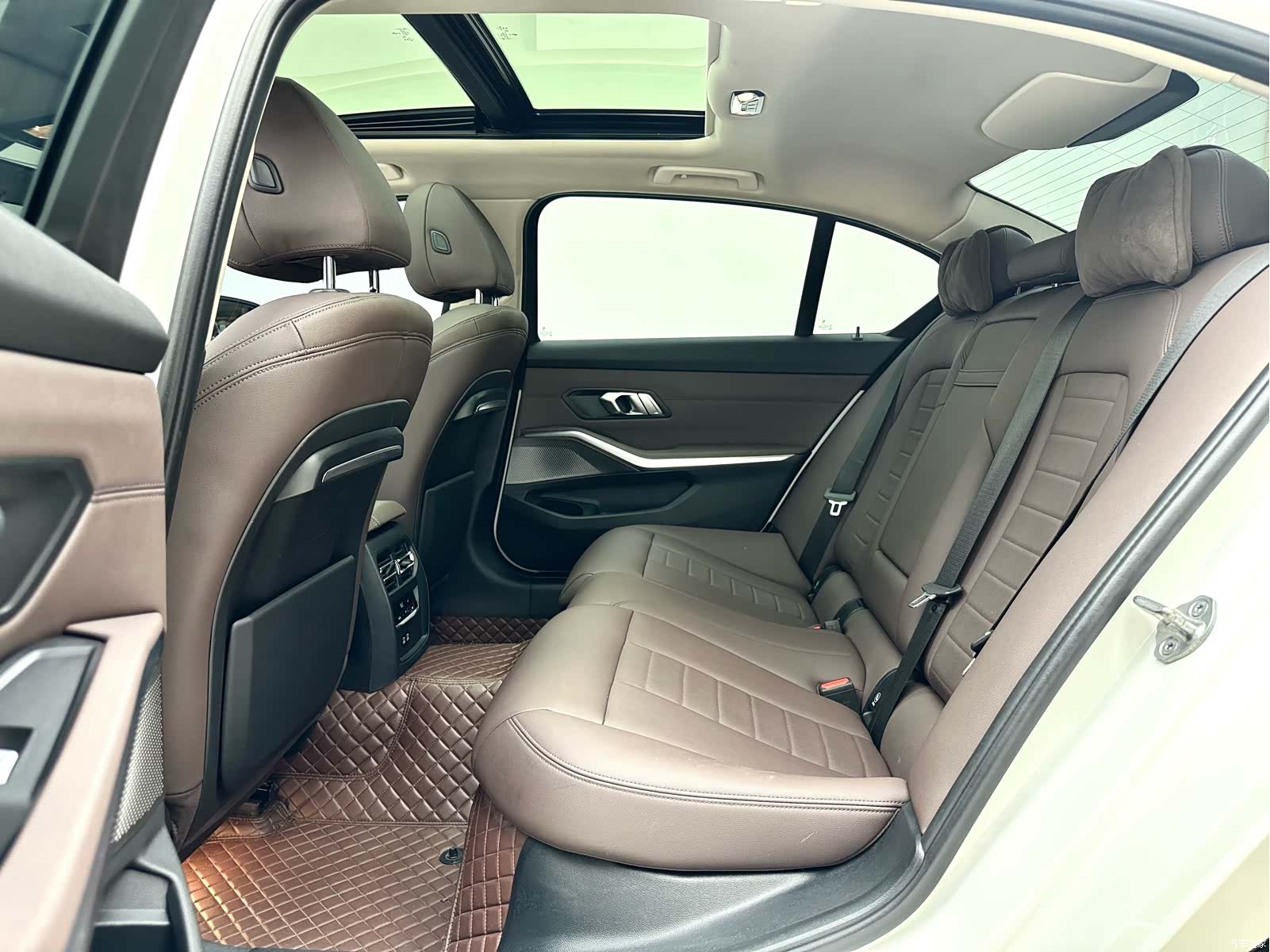 BMW 3 Series, 2021 12